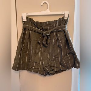 High waisted shorts, linen, green striped, with belt